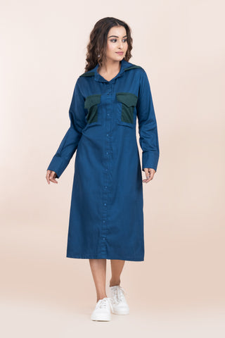 BLUE LONG DRESS WITH GREEN POCKET BLUE LONG DRESS WITH GREEN POCKET