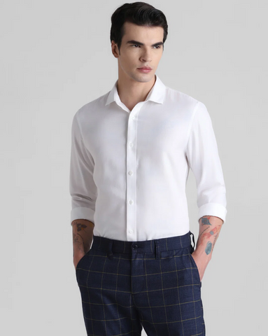 White premium shirt White premium shirt