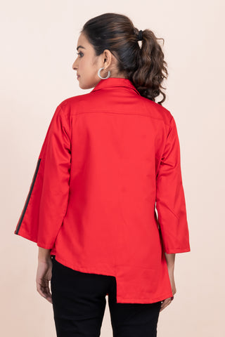 FLOWER APPLIQUE  RED SHIRT